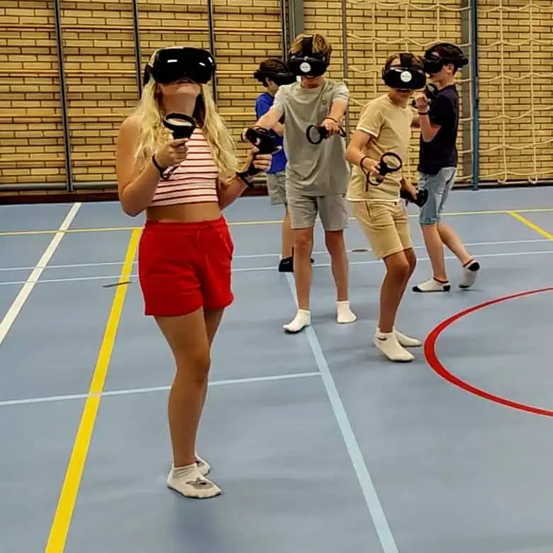 Leerlingen zijn verwonderd over wat zij meemaken in VR